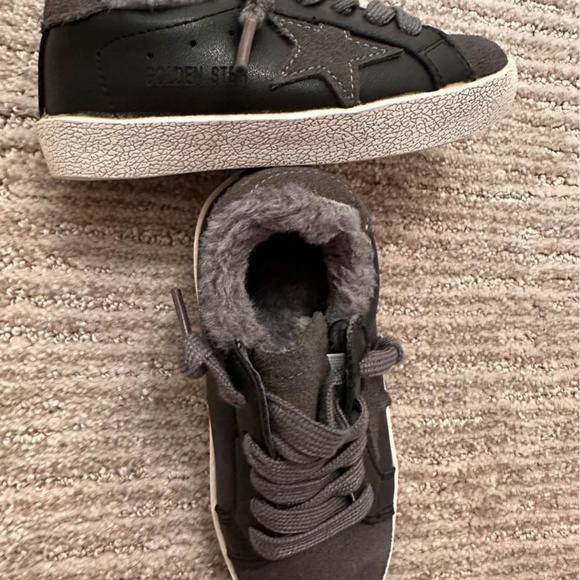 Toddler Golden Star Sneakers - Picture 2 of 3